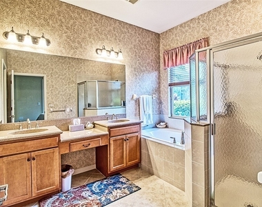 3460 Lakeview Isle Court - Photo Thumbnail 27