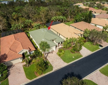 3460 Lakeview Isle Court - Photo Thumbnail 6