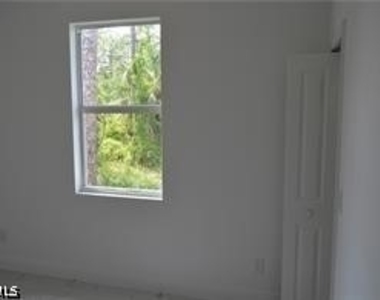 2611 Carol Place - Photo Thumbnail 14