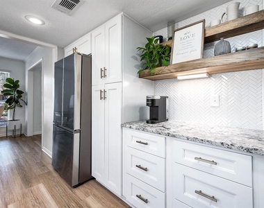 26715 Maplewood Drive - Photo Thumbnail 13