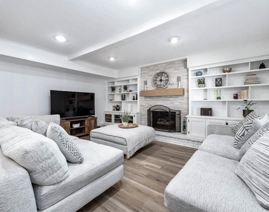 26715 Maplewood Drive - Photo Thumbnail 9