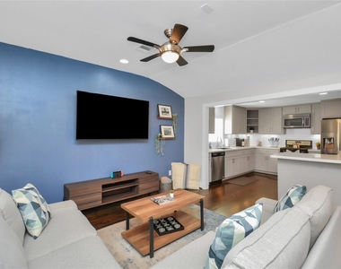 5705 Cochran Street - Photo Thumbnail 4