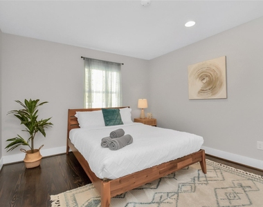 5705 Cochran Street - Photo Thumbnail 17