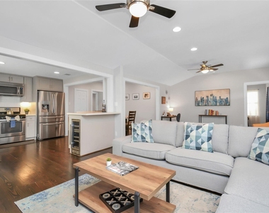 5705 Cochran Street - Photo Thumbnail 3