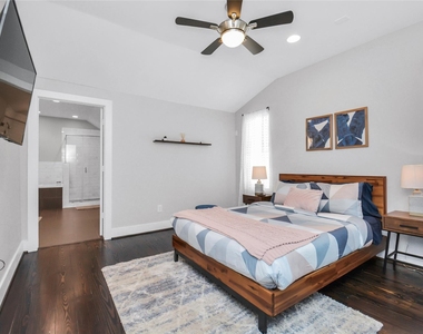 5705 Cochran Street - Photo Thumbnail 13