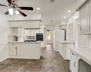 5735 Wigton Drive - Photo Thumbnail 4