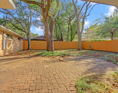 5735 Wigton Drive - Photo Thumbnail 11
