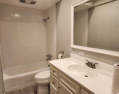 6007 Dryad Drive - Photo Thumbnail 10