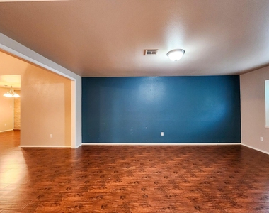 6007 Dryad Drive - Photo Thumbnail 3