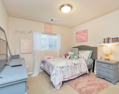 19107 Mustang Pointe Lane - Photo Thumbnail 14