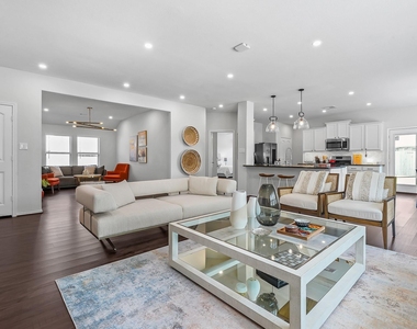 25915 Aura Lake Lane - Photo Thumbnail 7
