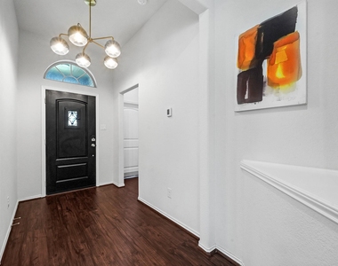 25915 Aura Lake Lane - Photo Thumbnail 3