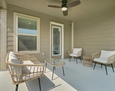 25915 Aura Lake Lane - Photo Thumbnail 24