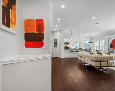 25915 Aura Lake Lane - Photo Thumbnail 4