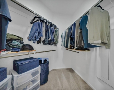 25915 Aura Lake Lane - Photo Thumbnail 21
