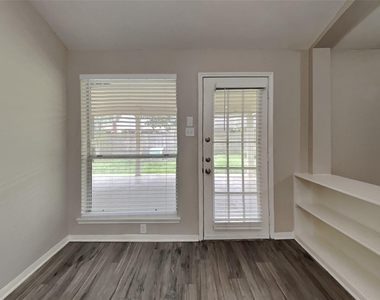 17111 Cradle Cove Court - Photo Thumbnail 15