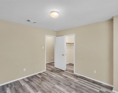 12830 Windy Summer Lane - Photo Thumbnail 25