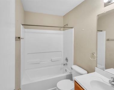12830 Windy Summer Lane - Photo Thumbnail 26