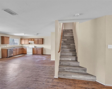 12830 Windy Summer Lane - Photo Thumbnail 15