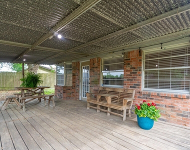 5704 Leggett Lane - Photo Thumbnail 21