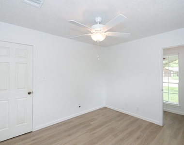 5704 Leggett Lane - Photo Thumbnail 17