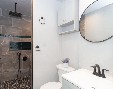 5704 Leggett Lane - Photo Thumbnail 10