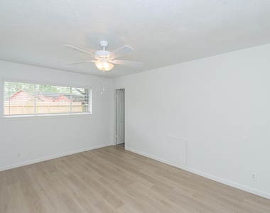 5704 Leggett Lane - Photo Thumbnail 14