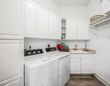837 Sailaway Lane - Photo Thumbnail 13