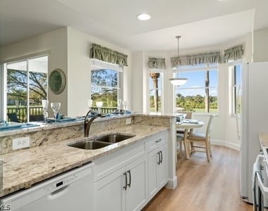 9450 Highland Woods - Photo Thumbnail 4