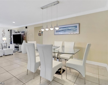 701 N Barfield Drive - Photo Thumbnail 15