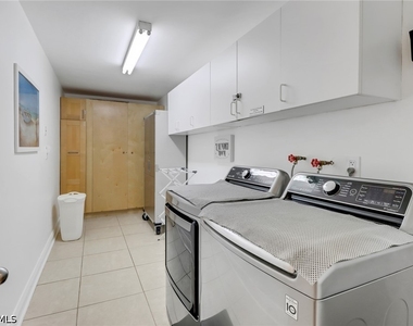 701 N Barfield Drive - Photo Thumbnail 25