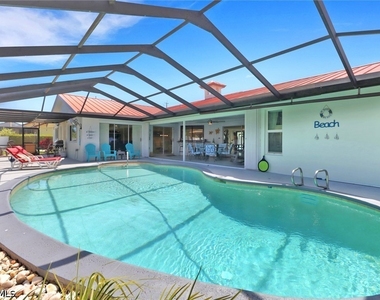 701 N Barfield Drive - Photo Thumbnail 1