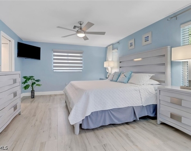 701 N Barfield Drive - Photo Thumbnail 16
