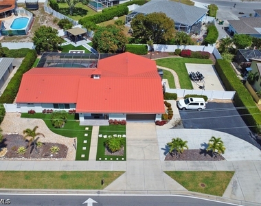 701 N Barfield Drive - Photo Thumbnail 38