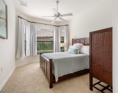 7563 Moorgate Point Way - Photo Thumbnail 17