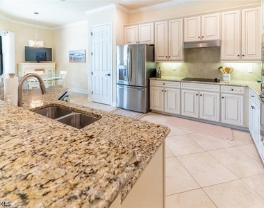 9372 Vercelli Court - Photo Thumbnail 11
