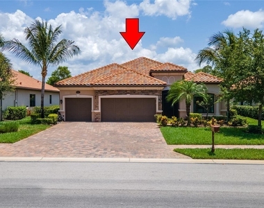 9372 Vercelli Court - Photo Thumbnail 3