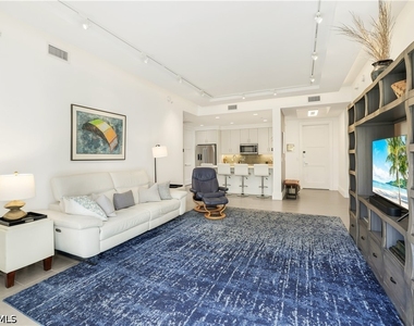 1035 3rd Avenue S - Photo Thumbnail 1