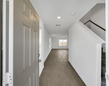 1615 Oleander Greens Drive - Photo Thumbnail 3
