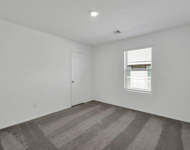 1615 Oleander Greens Drive - Photo Thumbnail 12