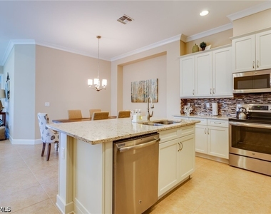 7096 Dominica Drive - Photo Thumbnail 4