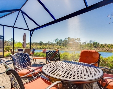 7096 Dominica Drive - Photo Thumbnail 14