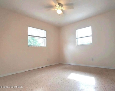 1706 Pineda Street - Photo Thumbnail 3