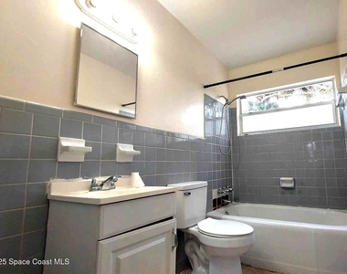 1706 Pineda Street - Photo Thumbnail 7