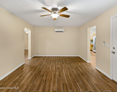 175 Nw Valencia Road - Photo Thumbnail 3