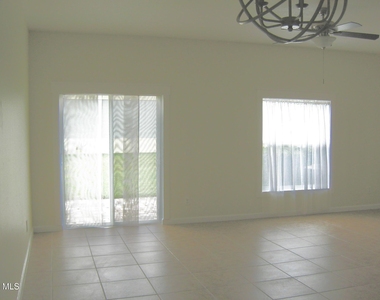 2660 Revolution Street - Photo Thumbnail 5