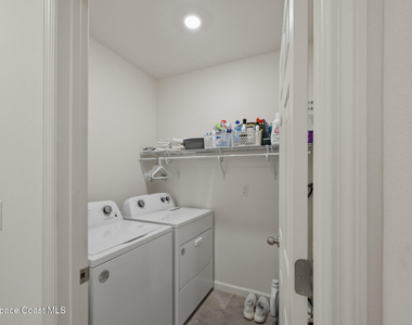 4687 Magenta Isles Drive - Photo Thumbnail 7