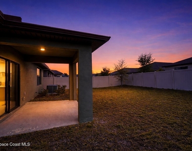 4687 Magenta Isles Drive - Photo Thumbnail 14