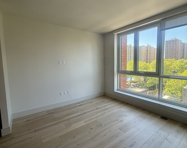 251 East 2nd Street - Photo Thumbnail 4