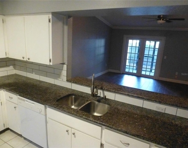1890 Wolford Road - Photo Thumbnail 3